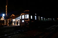 小坂駅に佇む２４系２５型客車
これぞ夜行列車