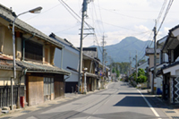 重伝建地区の稲荷山も重点区域